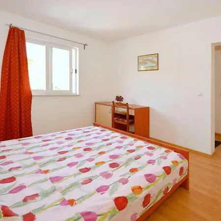 Roberta - Cin11003-cya Orebic